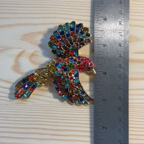 Multicolored Rhinestone Bird Brooch Pin Gold-Tone Metal - Picture 4 of 4